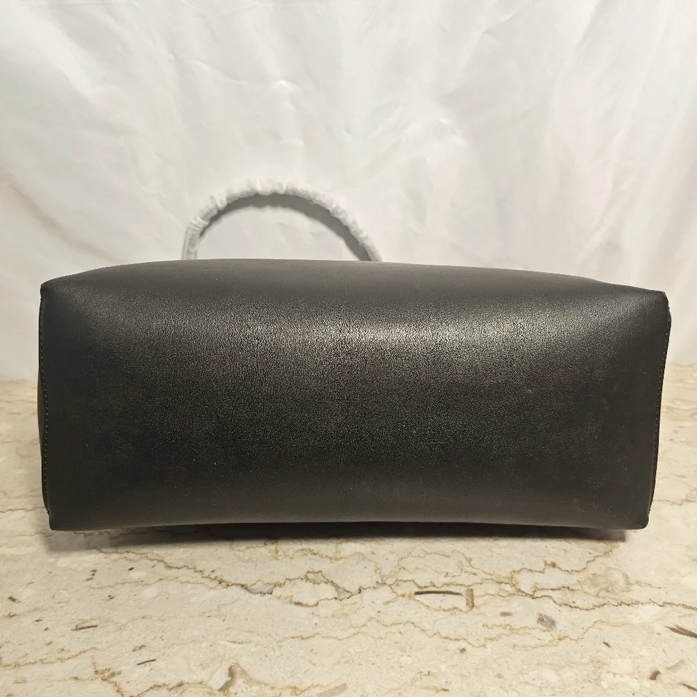 Karl Lagerfeld Paris Adele Black Zipperred Double Handled Tote Bag - Picture 4 of 9